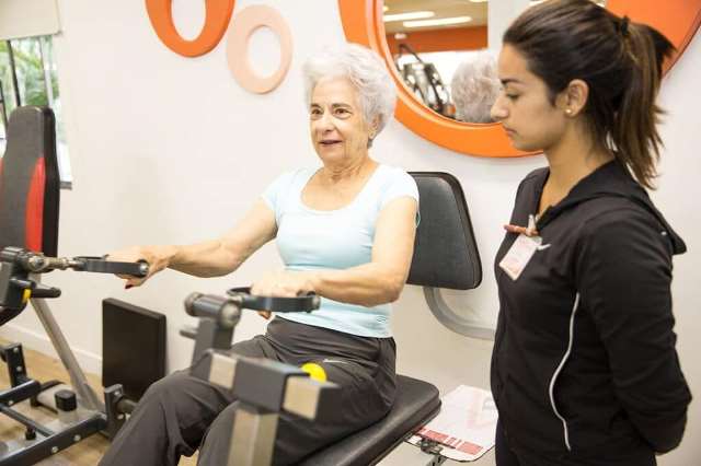 Afinal, o que é a Musculação Terapêutica? - Senior Fitness